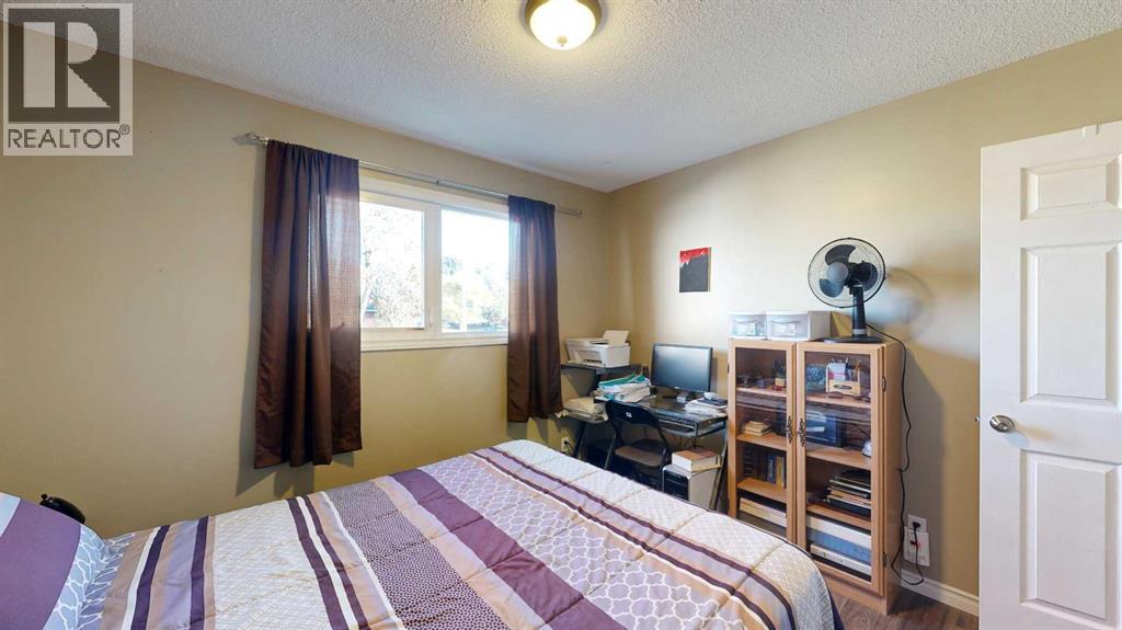 4002 58 Street Property Photo 17