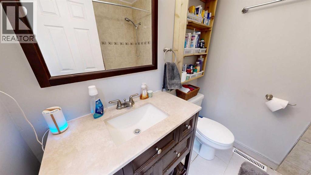 4002 58 Street Property Photo 21