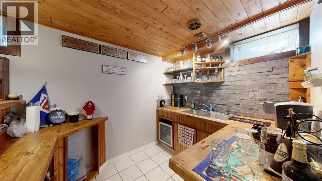 4002 58 Street Property Photo 28
