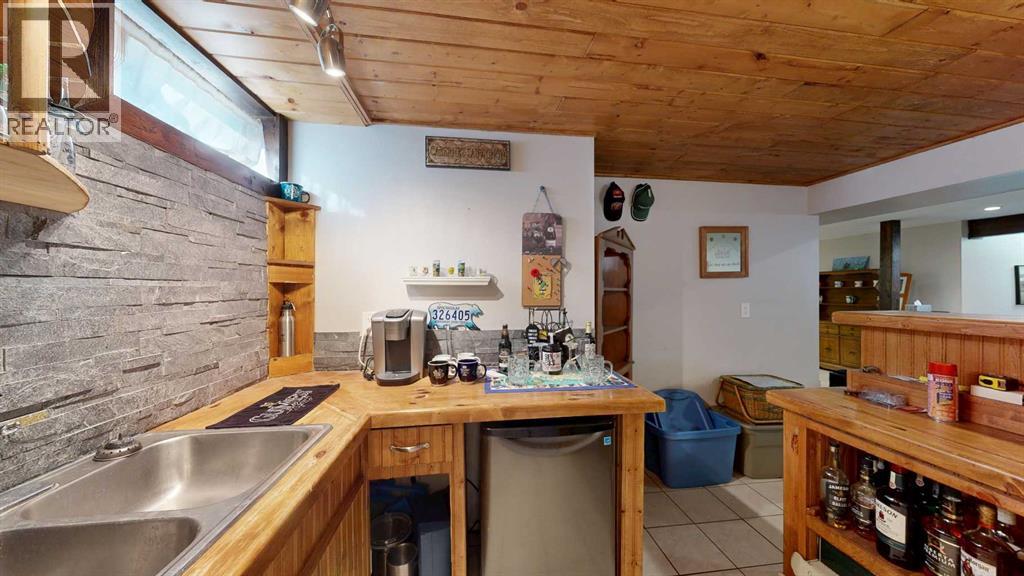 4002 58 Street Property Photo 29