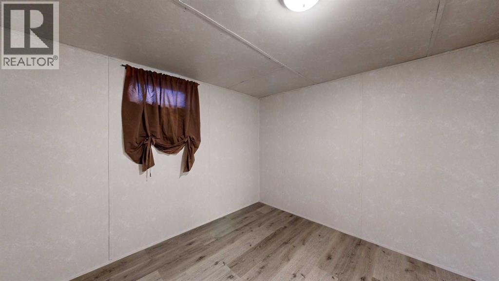 4002 58 Street Property Photo 36
