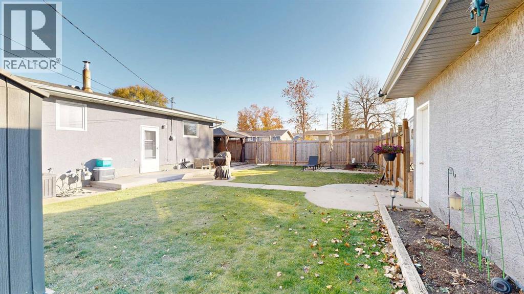 4002 58 Street Property Photo 49