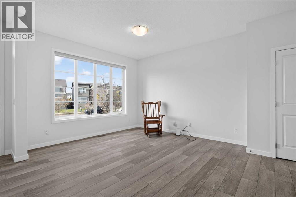 60 Walcrest Gate Se Property Photo 5