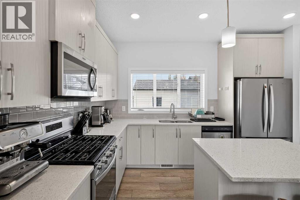 60 Walcrest Gate Se Property Photo 13