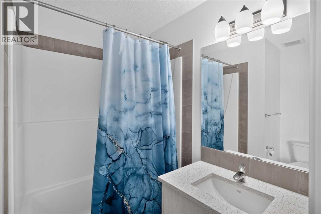 60 Walcrest Gate Se Property Photo 17