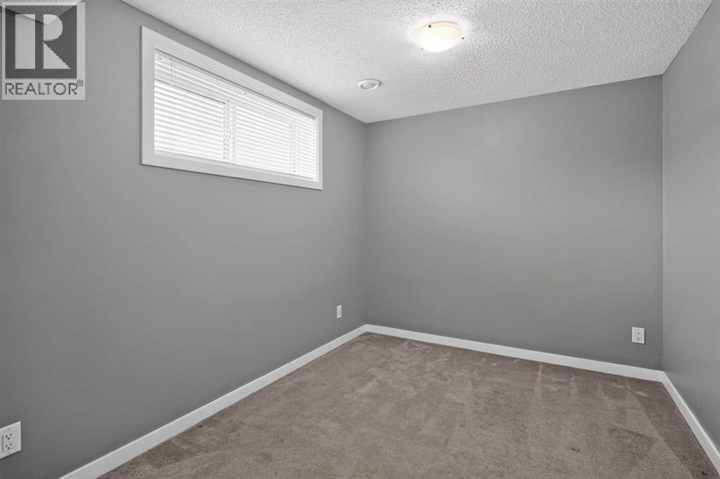 60 Walcrest Gate Se Property Photo 26