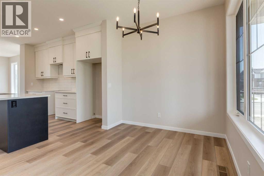 20 Ellen Lane Property Photo 6