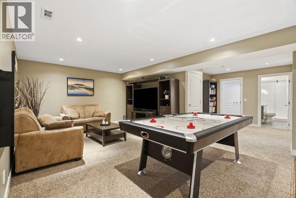 76 Crystal Green Drive Property Photo 36