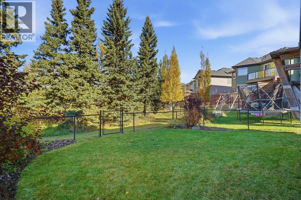 76 Crystal Green Drive Property Photo 44
