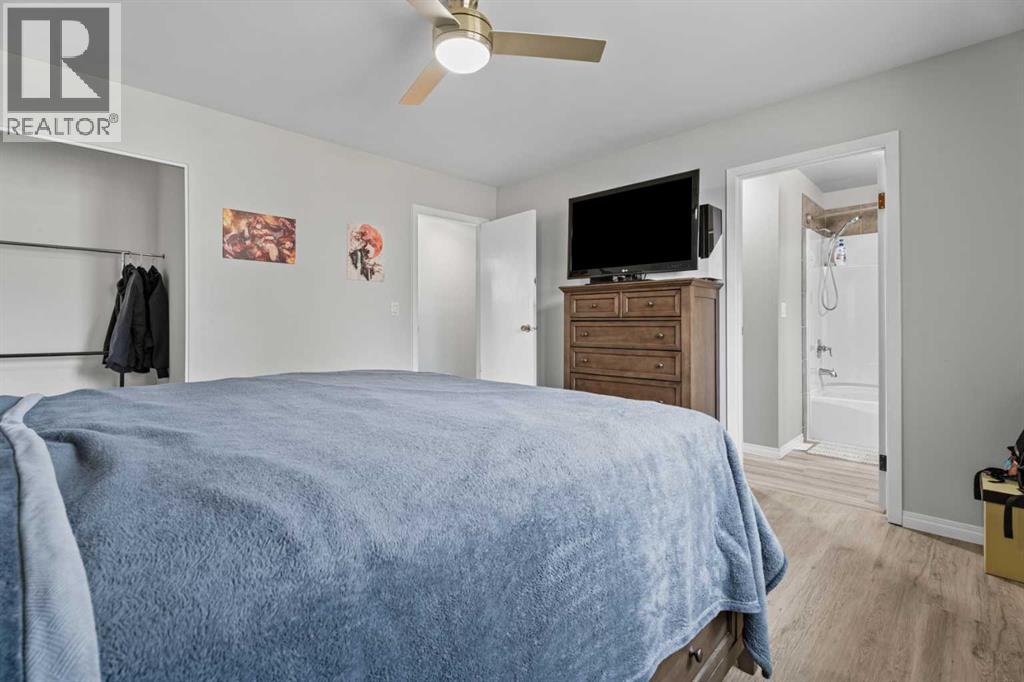 10 Mountain Street E Property Photo 16