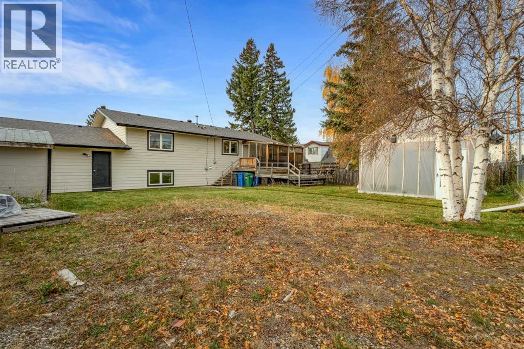 10 Mountain Street E Property Photo 41