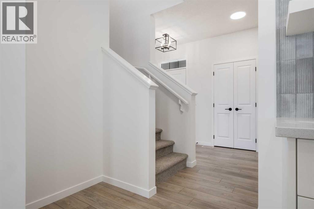 390 Ellen Park Property Photo 4