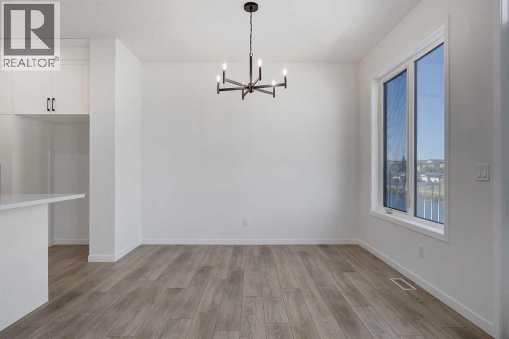 390 Ellen Park Property Photo 12