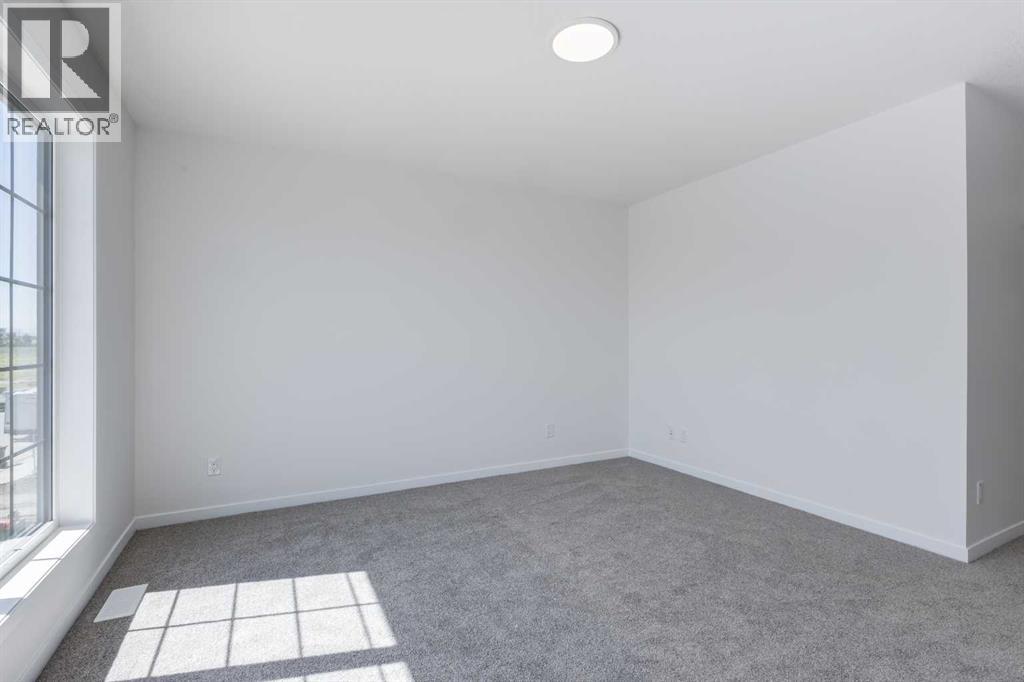 390 Ellen Park Property Photo 25