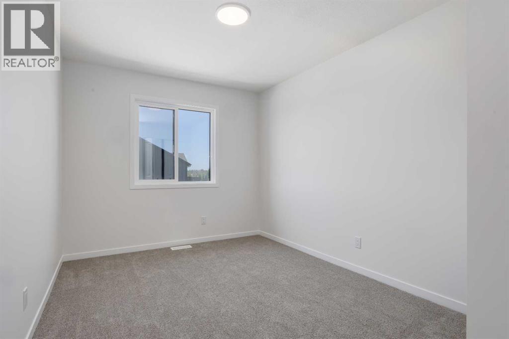 390 Ellen Park Property Photo 38