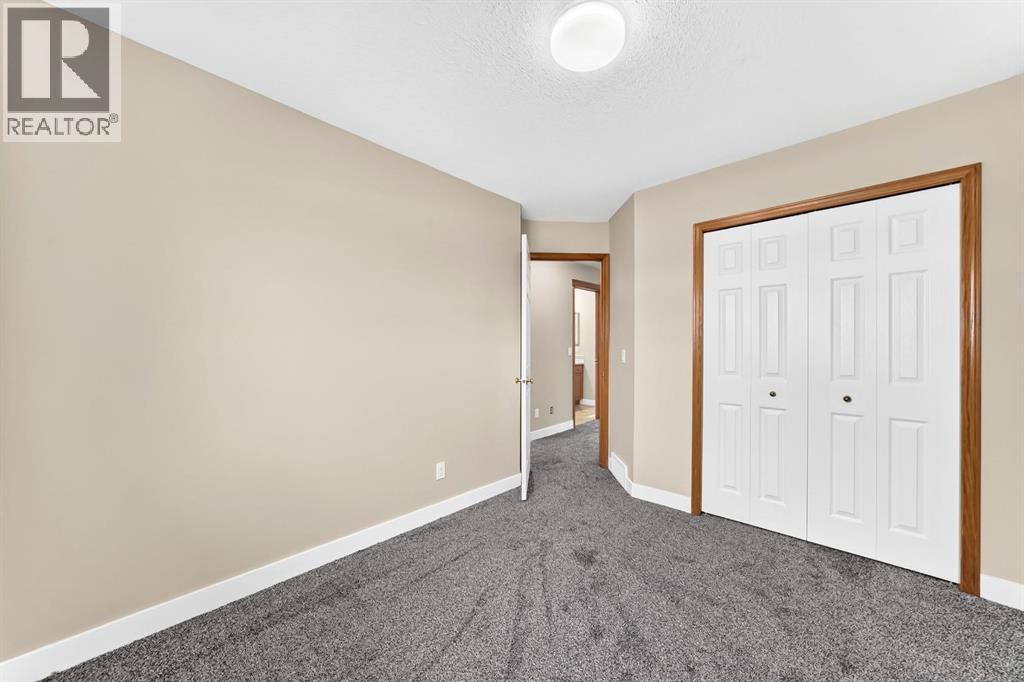 145 Martinvalley Crescent Ne Property Photo 27