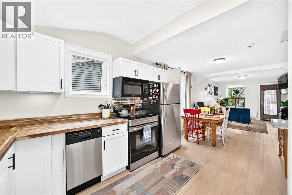 1628 15 Street Se Property Photo 9