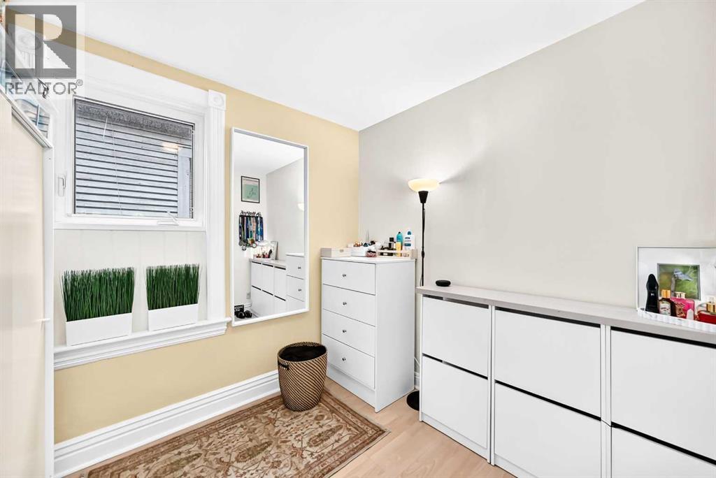 1628 15 Street Se Property Photo 17