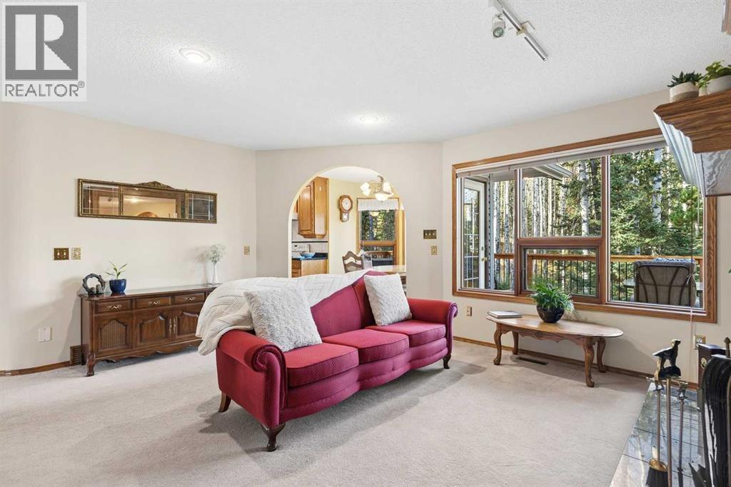 79 Meadow View Road Property Photo 7