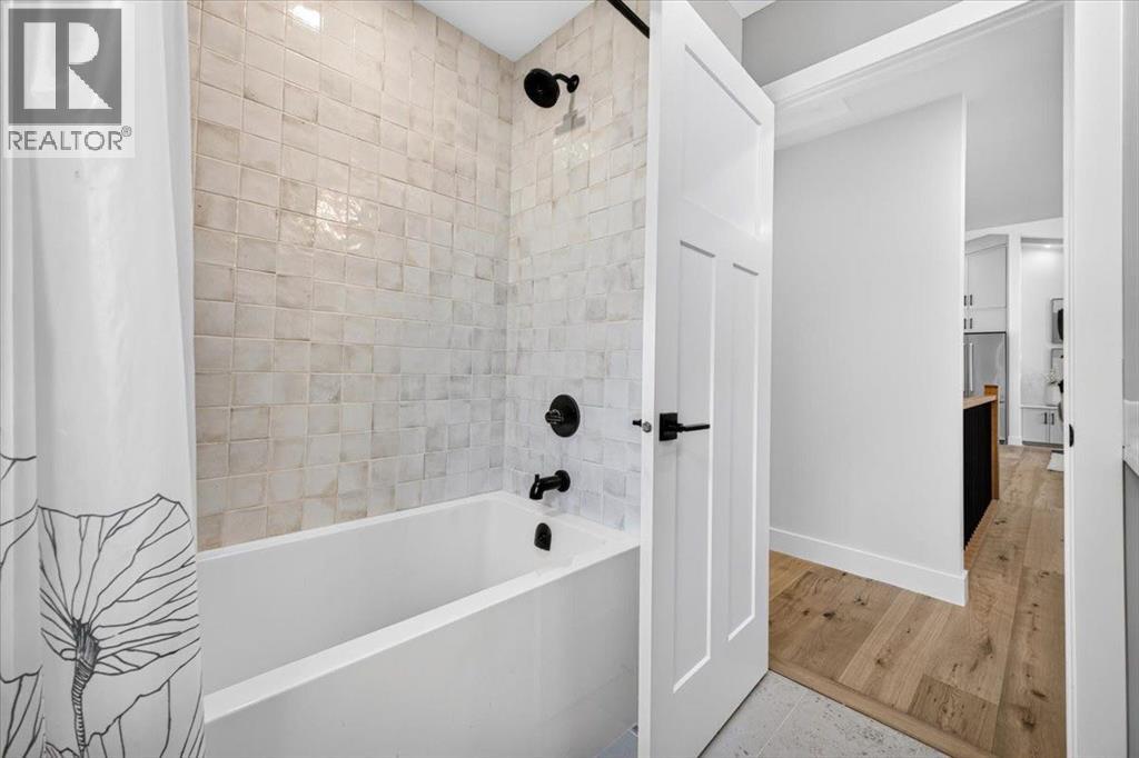 60 Governor Drive Sw Property Photo 27