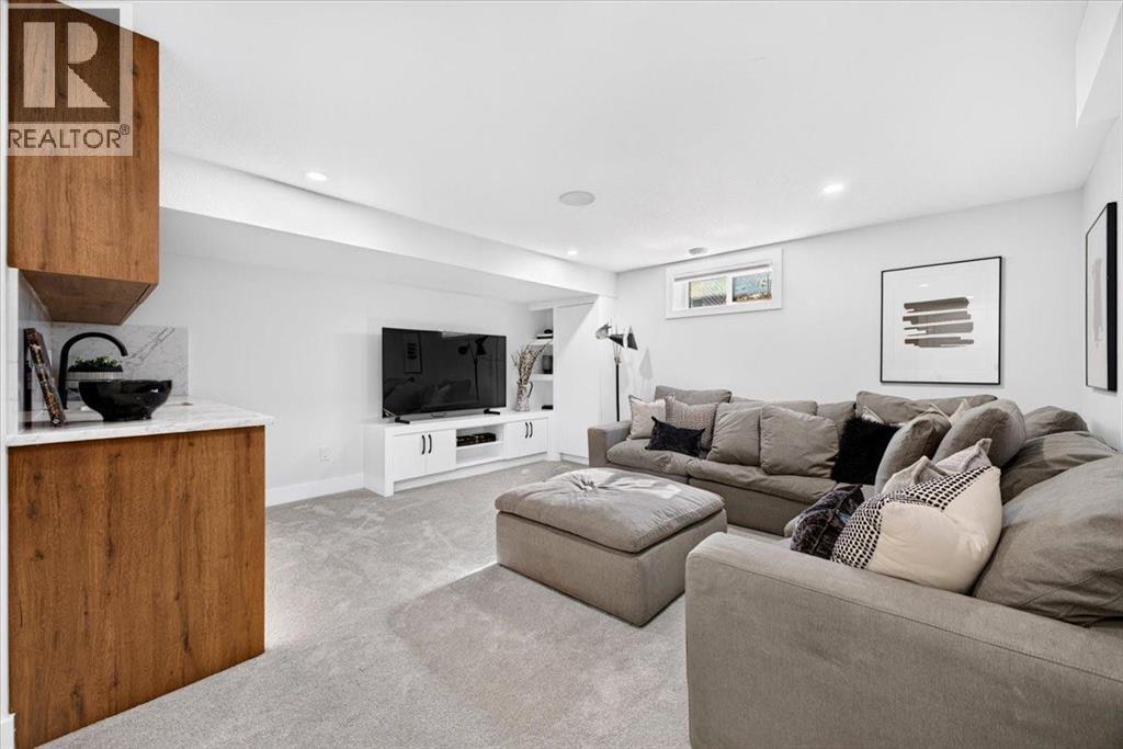 60 Governor Drive Sw Property Photo 32