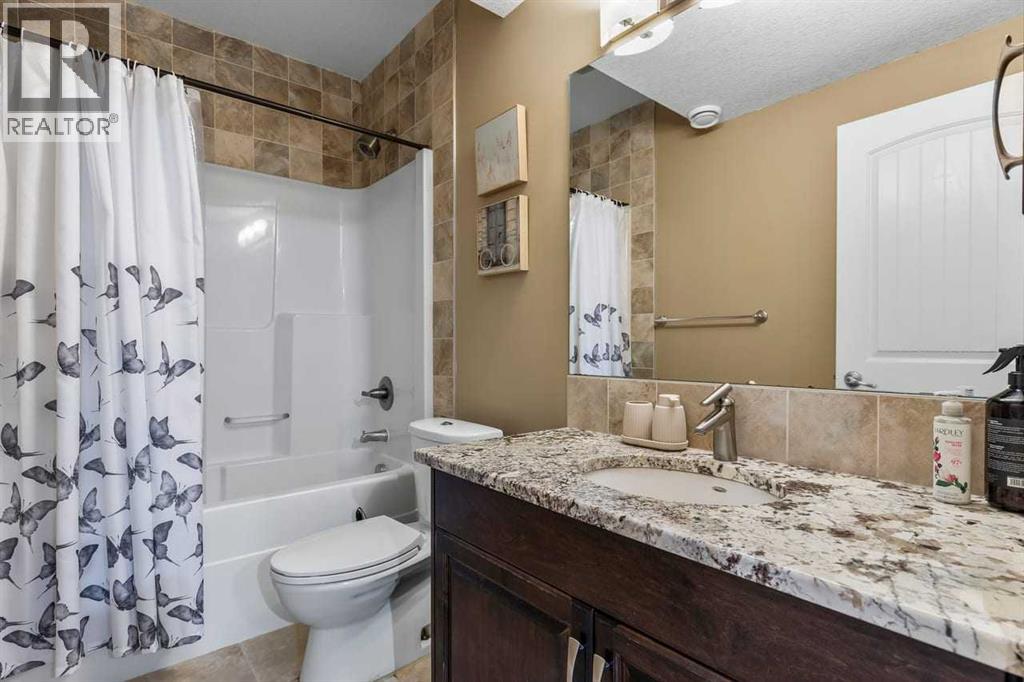 1182 Kingston Crescent Se Property Photo 32