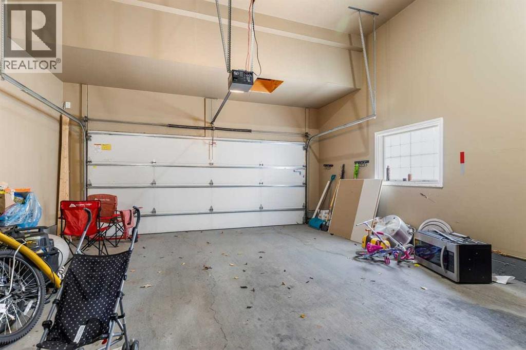 1182 Kingston Crescent Se Property Photo 34