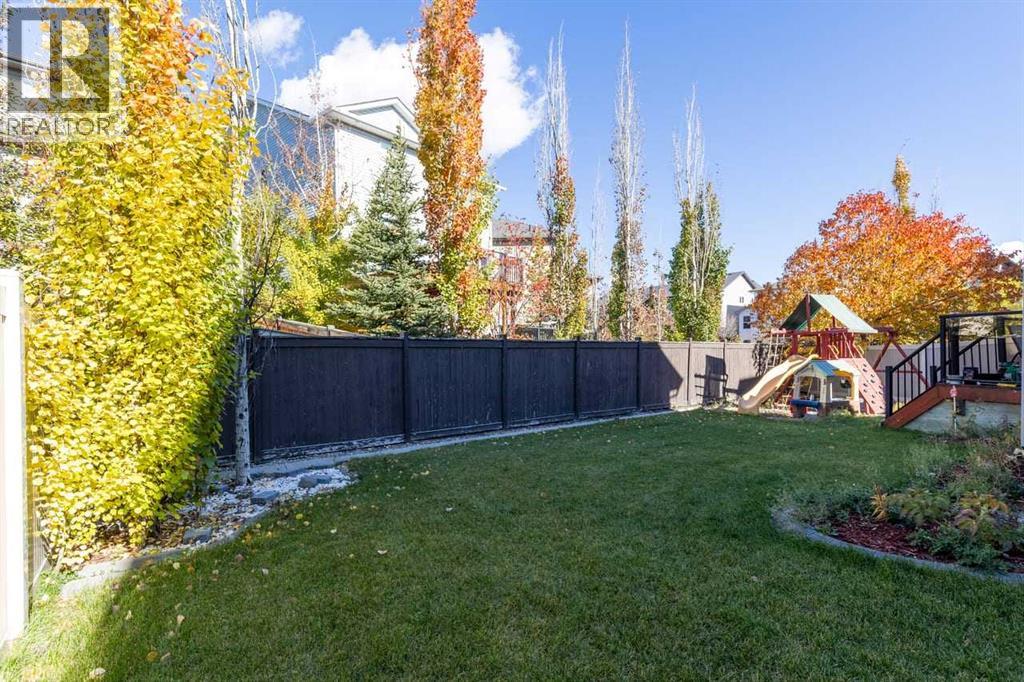1182 Kingston Crescent Se Property Photo 36