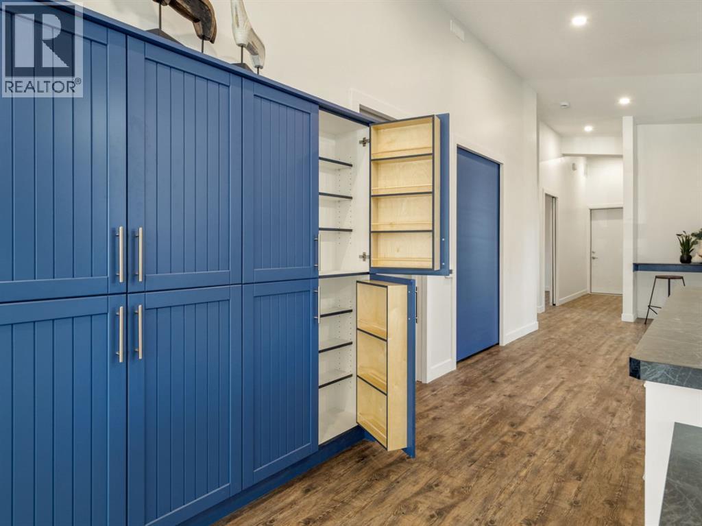 2220 23 Avenue Property Photo 18