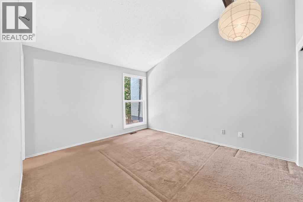 410 Brae Glen Crescent Sw Property Photo 19