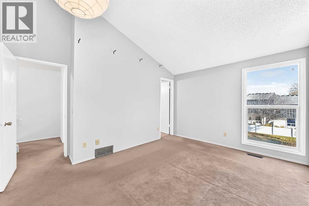 410 Brae Glen Crescent Sw Property Photo 20