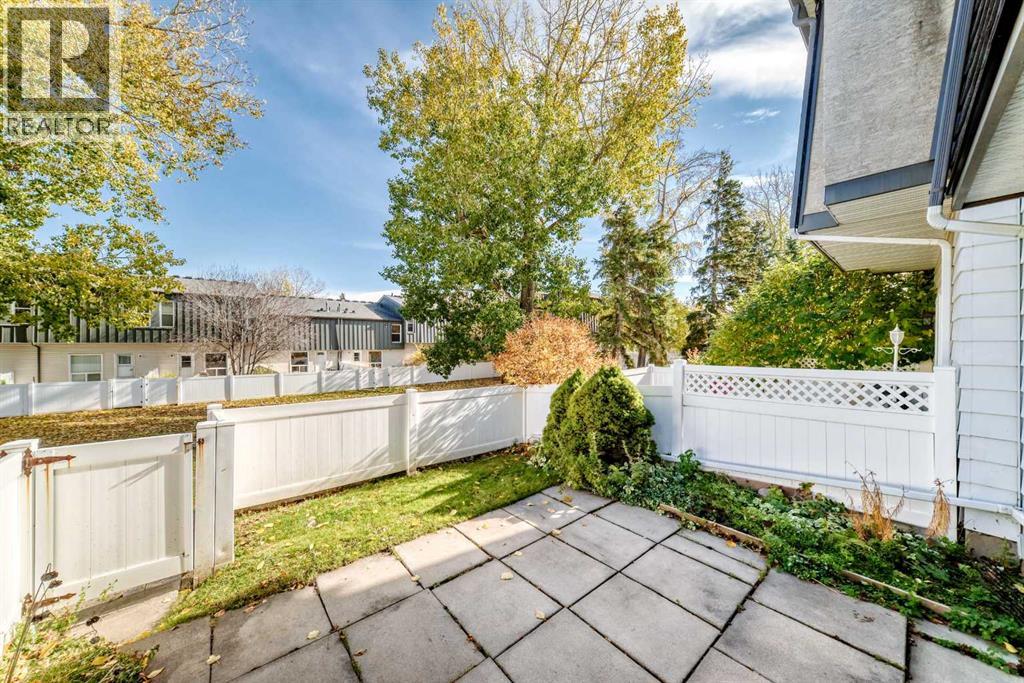 410 Brae Glen Crescent Sw Property Photo 38