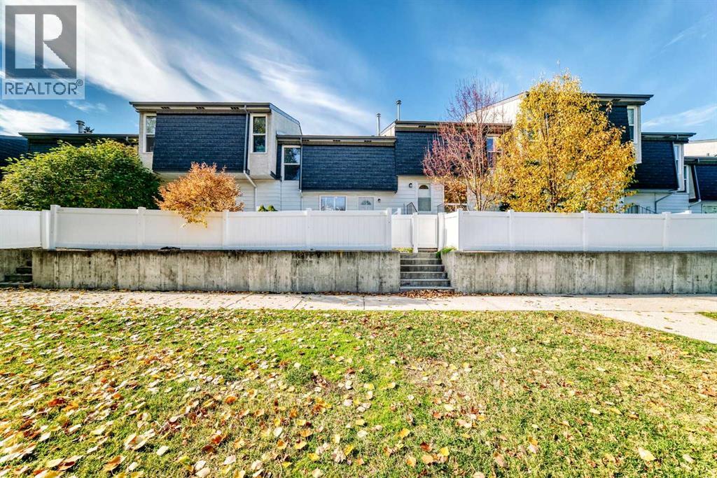 410 Brae Glen Crescent Sw Property Photo 42