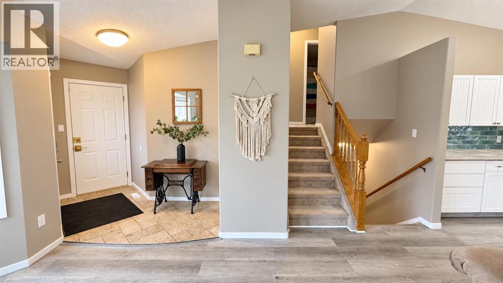 8805 118 Avenue Property Photo 3