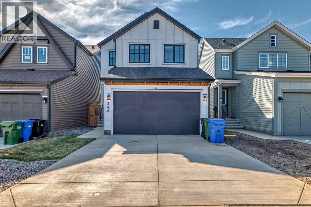 248 Lavender Manor Se Property Photo 3
