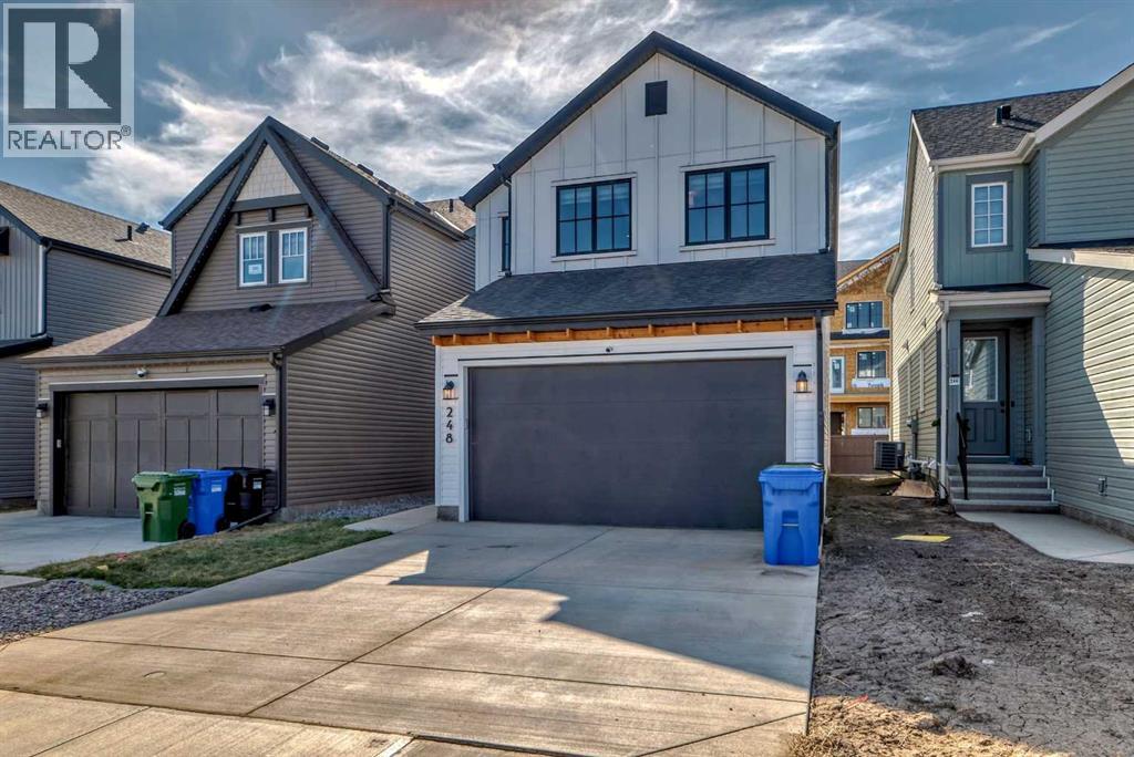248 Lavender Manor Se Property Photo 4