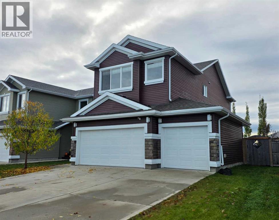 8961 96 Avenue Property Photo 1