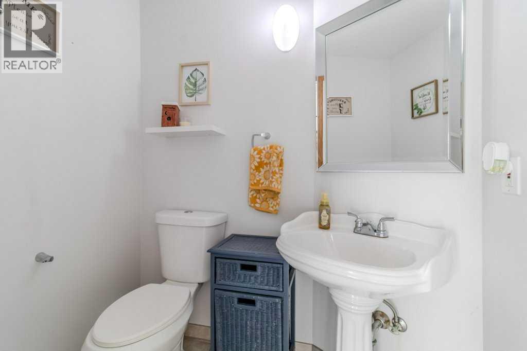 4 Pell Close Property Photo 4