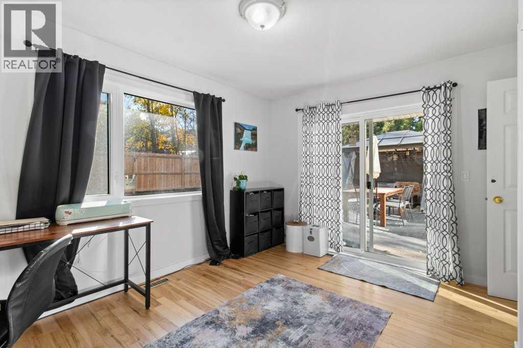 4 Pell Close Property Photo 15