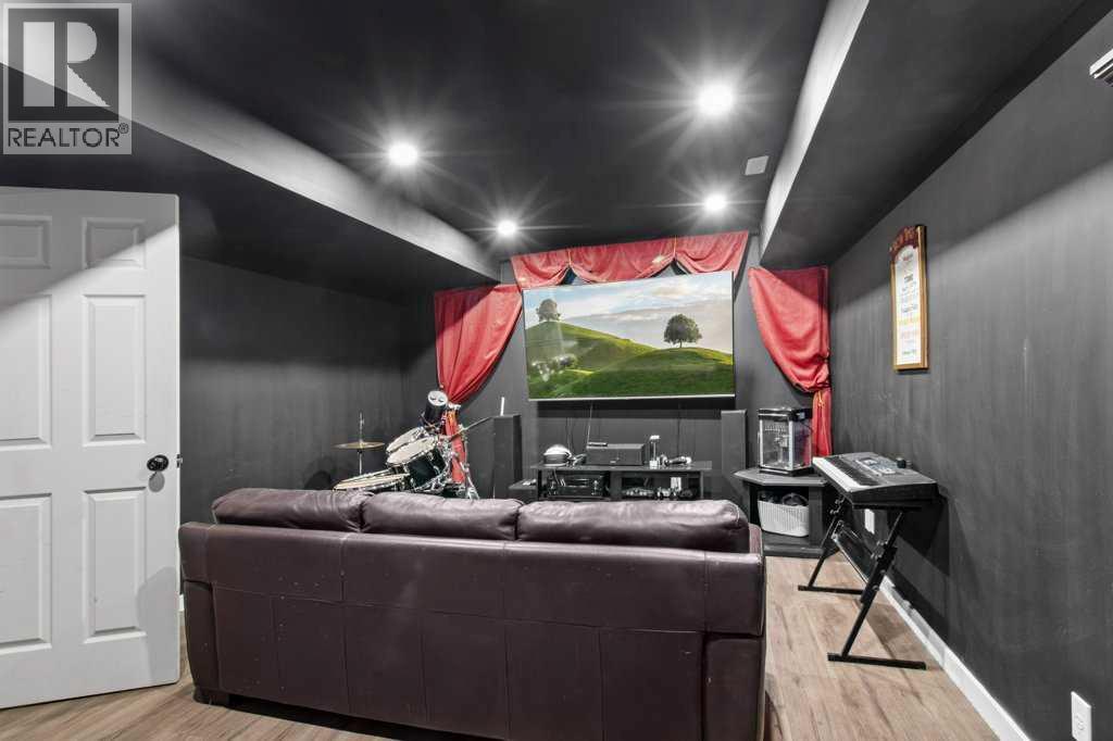 4 Pell Close Property Photo 31