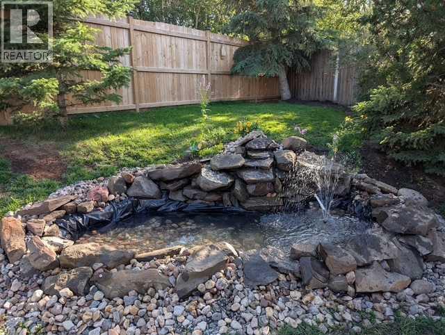 4 Pell Close Property Photo 40