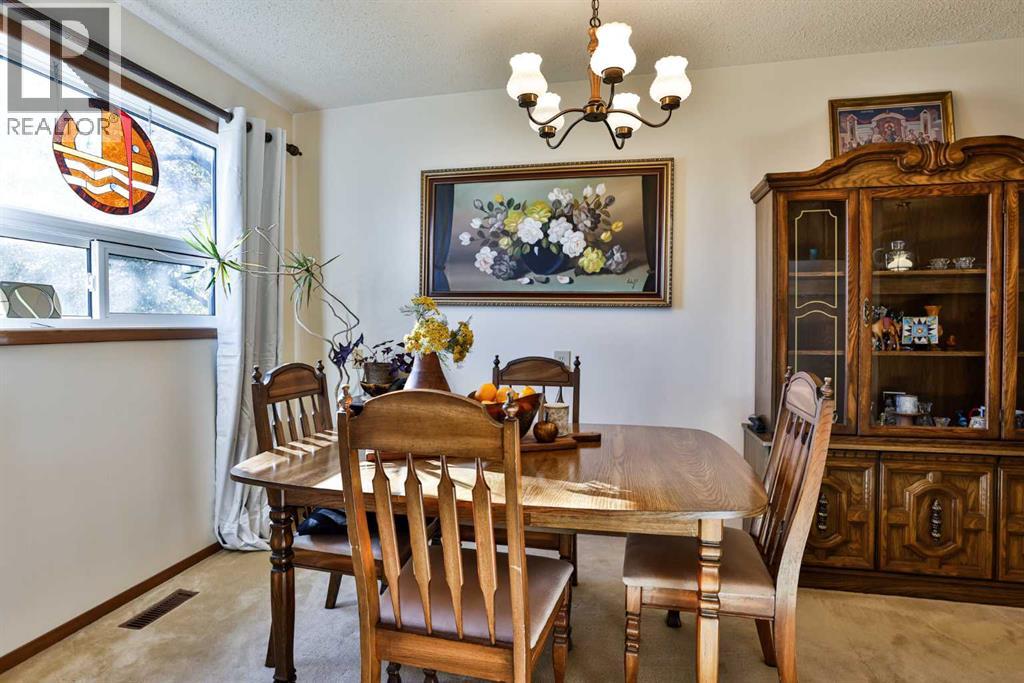 1256 10 Avenue N Property Photo 6