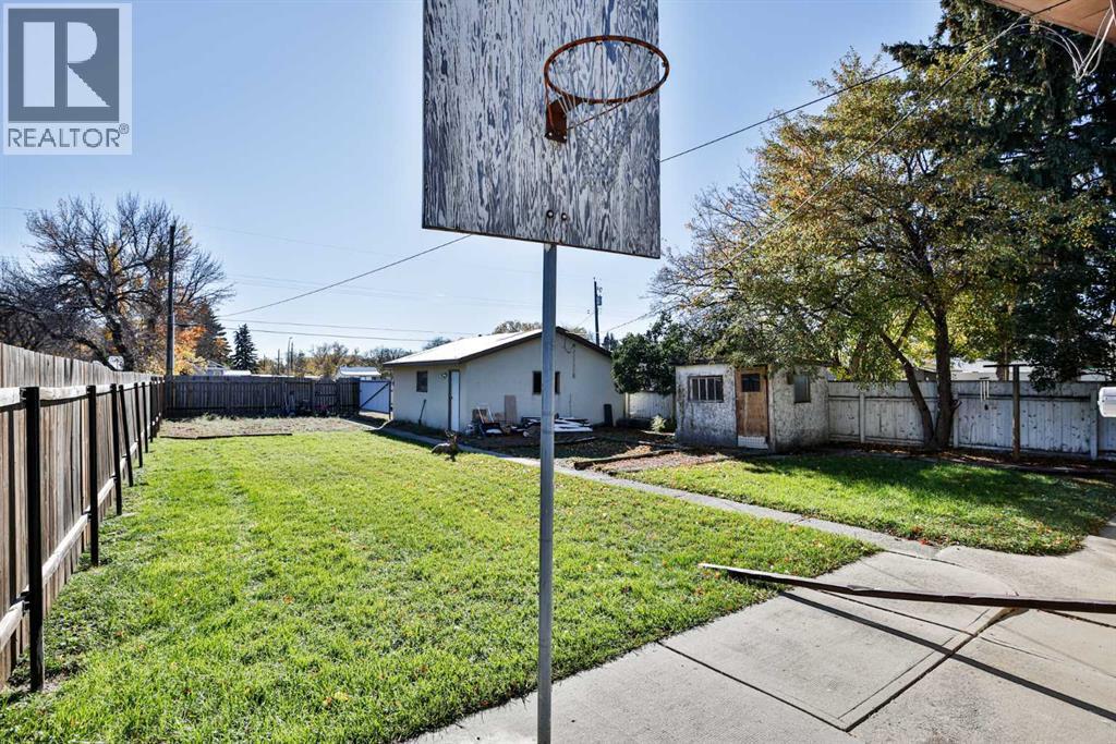 1256 10 Avenue N Property Photo 21