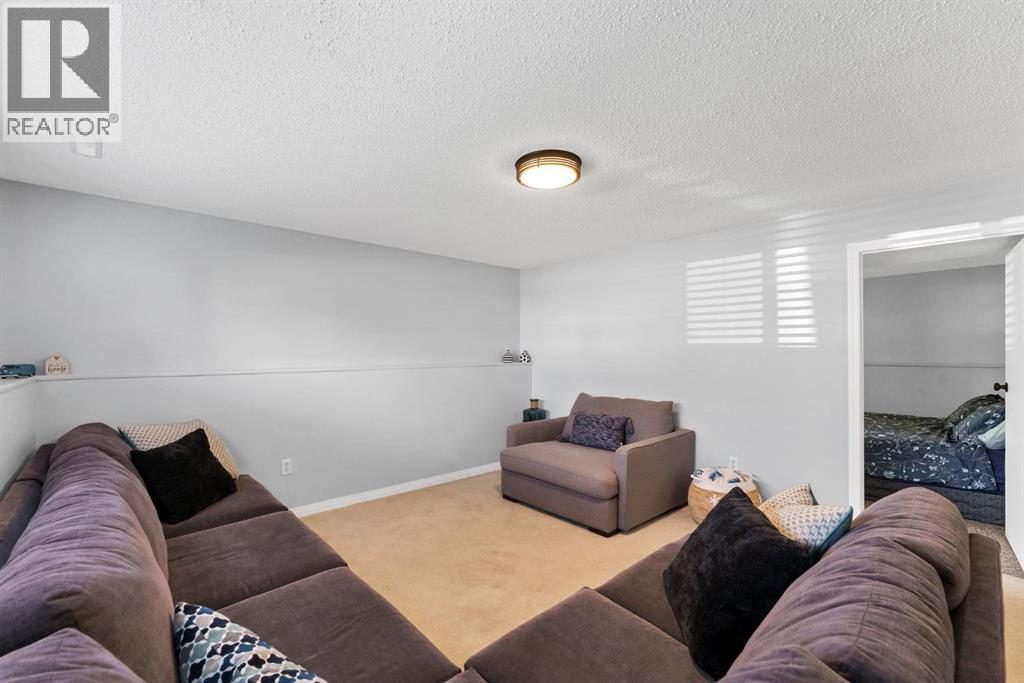 3 Ross Heights Place Se Property Photo 27