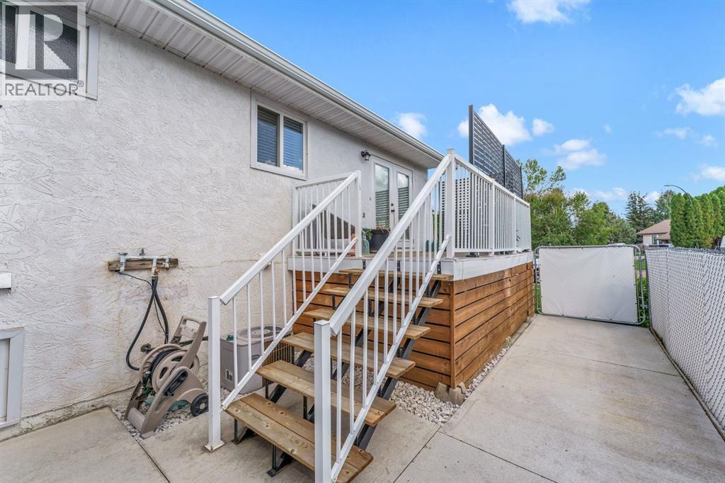 3 Ross Heights Place Se Property Photo 41