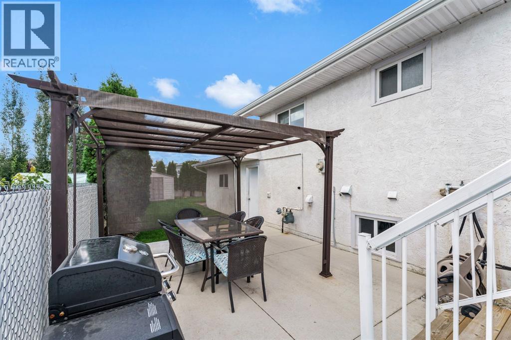 3 Ross Heights Place Se Property Photo 42