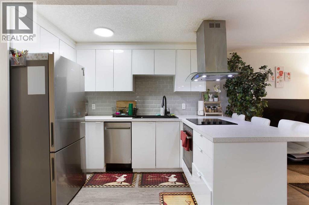 3222/3224 14 Street Nw Property Photo 11