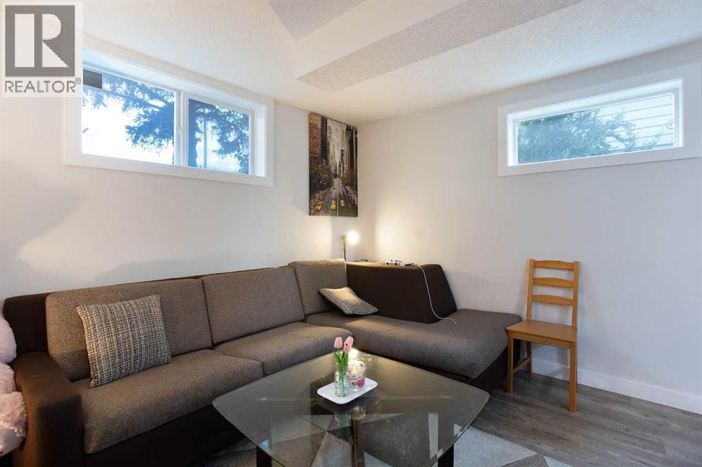 3222/3224 14 Street Nw Property Photo 13