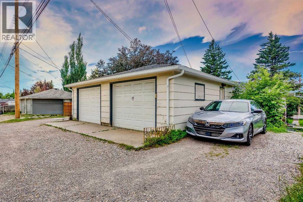 3222/3224 14 Street Nw Property Photo 22