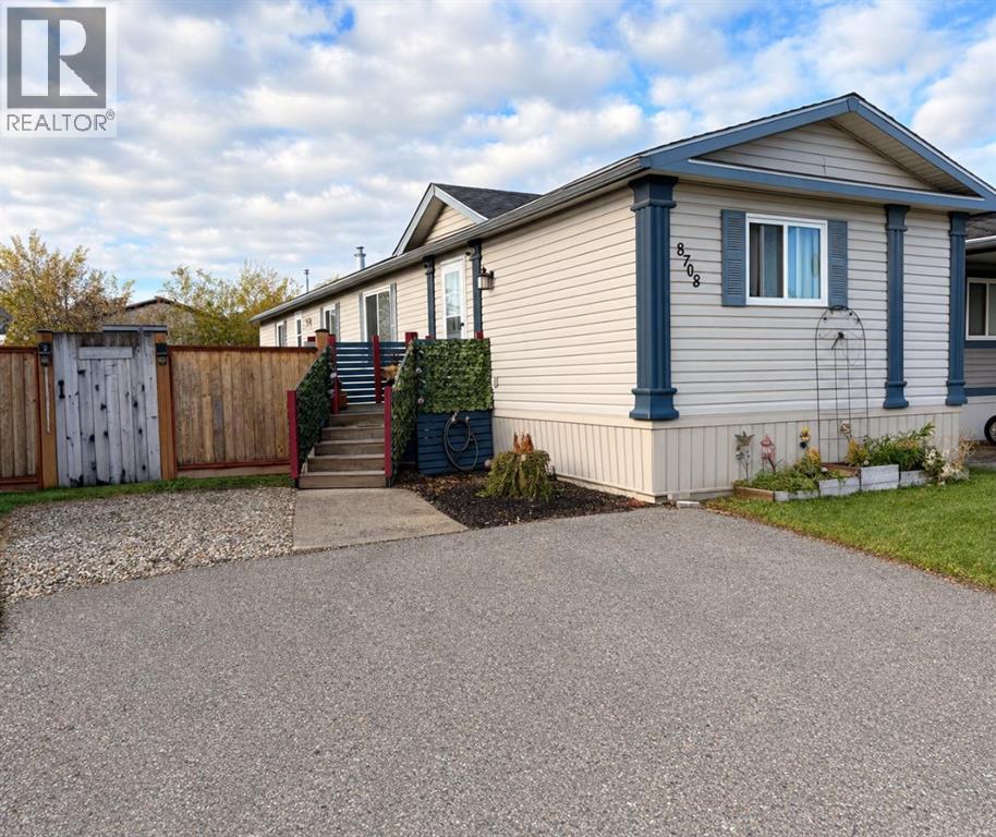 8708 89 Street Property Photo 1